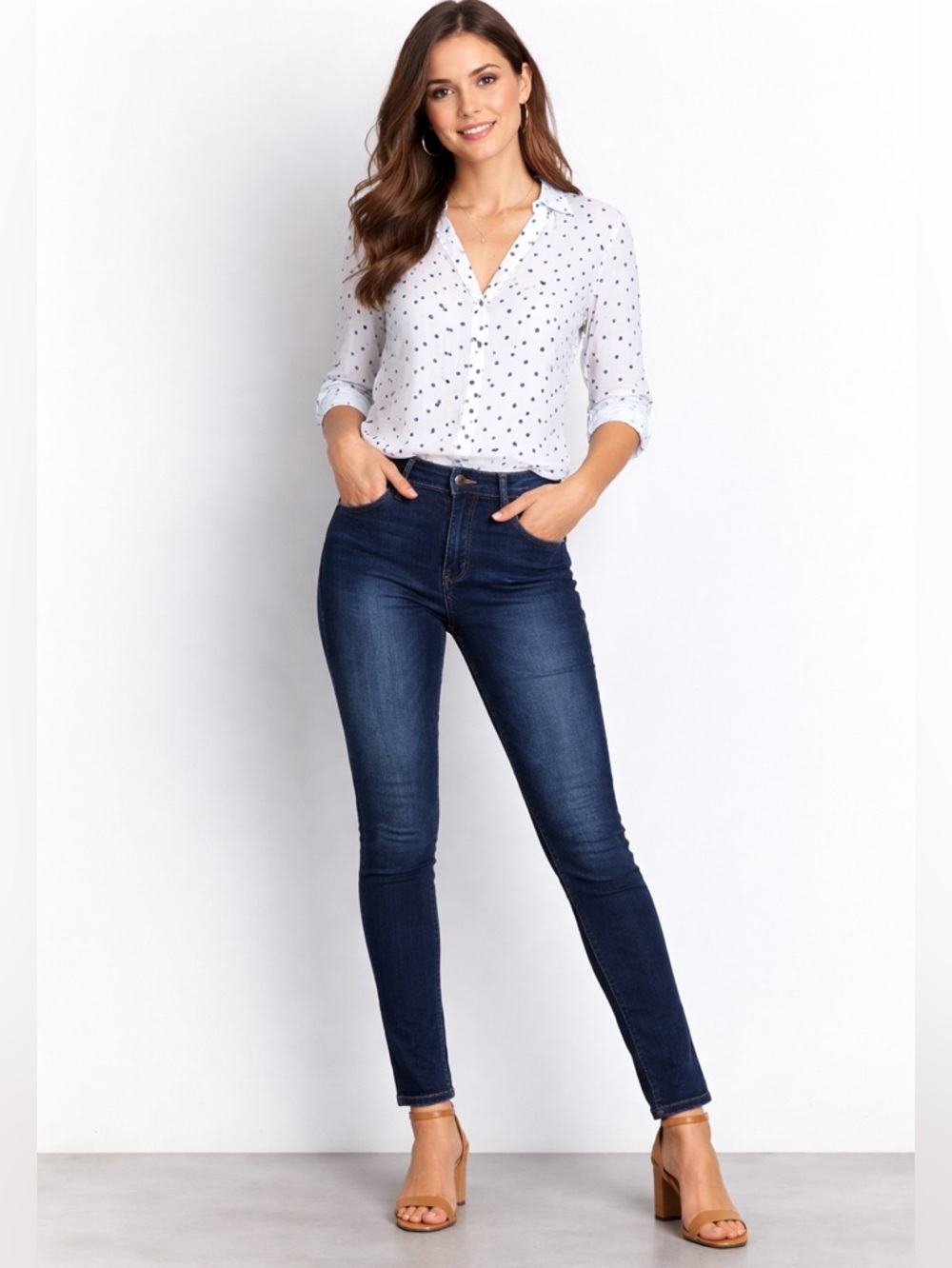 EUC Yest brand, SZ6, excellent pre loved condition. Waist 27”-32”, inseam 28”